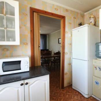 Продается Многокомнатная квартира, 77 м²