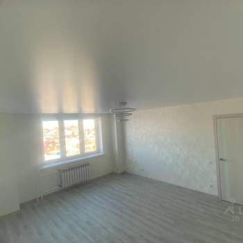 Продается 2-х комнатная квартира, 77 м²