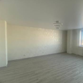 Продается 2-х комнатная квартира, 77 м²