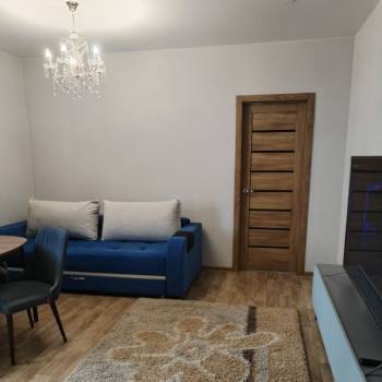 Продается 2-х комнатная квартира, 42 м²