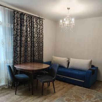 Продается 2-х комнатная квартира, 42 м²