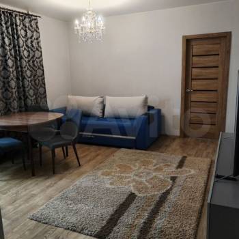 Продается 1-комнатная квартира, 42 м²