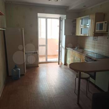 Продается 1-комнатная квартира, 55,1 м²