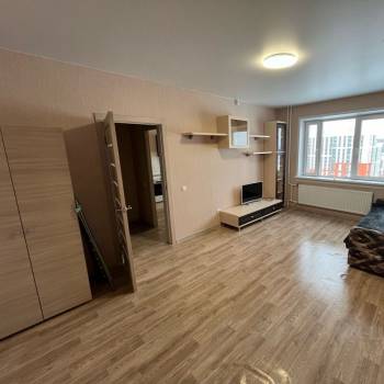 Продается 1-комнатная квартира, 36 м²