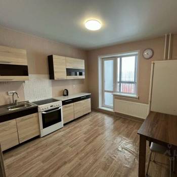 Продается 1-комнатная квартира, 36 м²