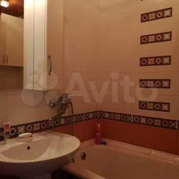 Сдается Многокомнатная квартира, 63 м²