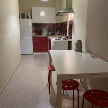 Сдается 1-комнатная квартира, 40 м²