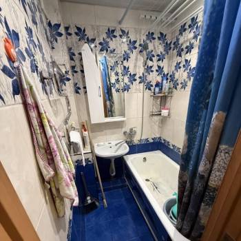 Сдается Многокомнатная квартира, 56 м²