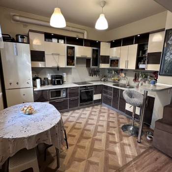 Продается Многокомнатная квартира, 86,3 м²