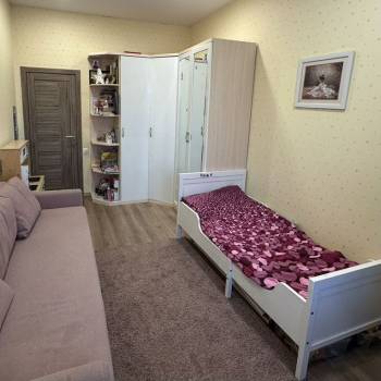 Продается 1-комнатная квартира, 45,7 м²