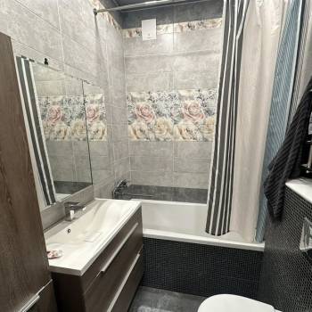 Продается 1-комнатная квартира, 45,7 м²