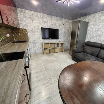 Продается 3-х комнатная квартира, 44 м²