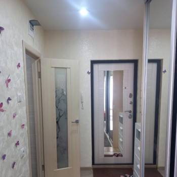 Продается 1-комнатная квартира, 39 м²