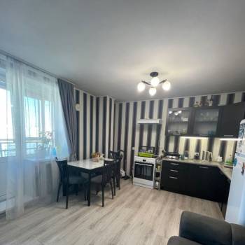 Продается 1-комнатная квартира, 40 м²