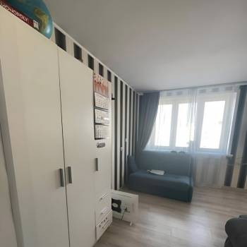 Продается 1-комнатная квартира, 40 м²