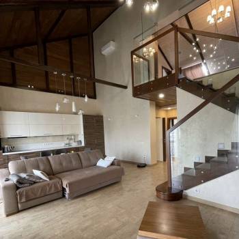 Продается 3-х комнатная квартира, 125 м²