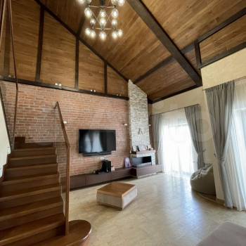 Продается 3-х комнатная квартира, 125 м²