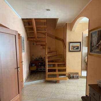 Продается Многокомнатная квартира, 176 м²