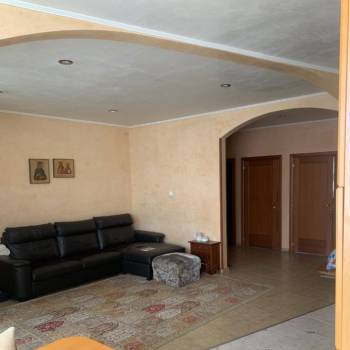 Продается Многокомнатная квартира, 176 м²