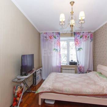 Продается Многокомнатная квартира, 74 м²