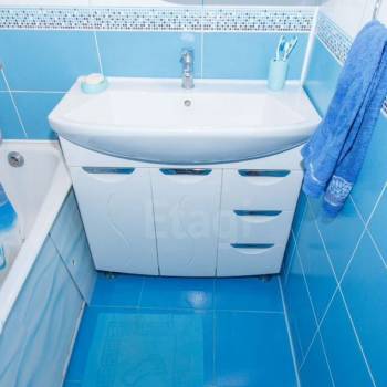 Продается Многокомнатная квартира, 74 м²