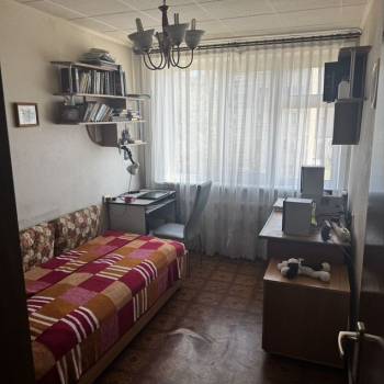 Продается 3-х комнатная квартира, 57 м²