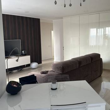 Продается 3-х комнатная квартира, 93,4 м²