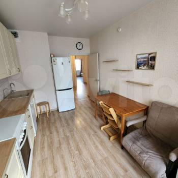 Продается 2-х комнатная квартира, 60,5 м²