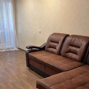 Продается 1-комнатная квартира, 37,2 м²