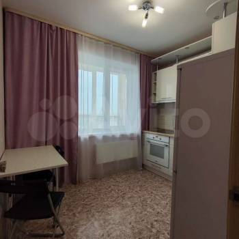 Продается 1-комнатная квартира, 41,9 м²