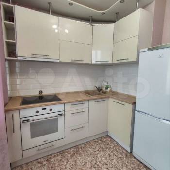 Продается 1-комнатная квартира, 41,9 м²