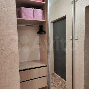 Продается 1-комнатная квартира, 41,9 м²