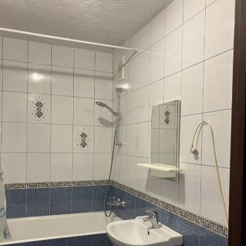 Сдается 2-х комнатная квартира, 74 м²