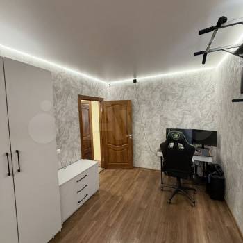 Продается Многокомнатная квартира, 83,6 м²