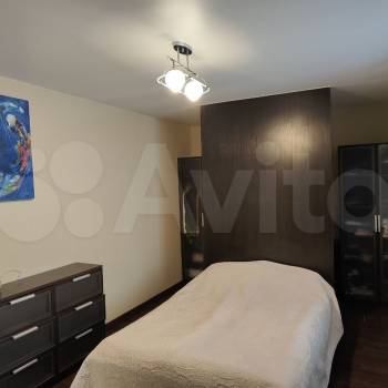 Продается Многокомнатная квартира, 83,6 м²