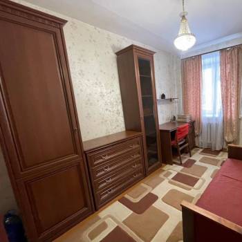 Продается 3-х комнатная квартира, 57 м²