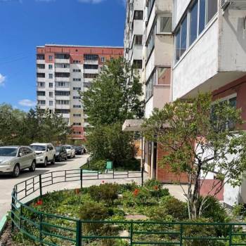 Продается Многокомнатная квартира, 79,4 м²