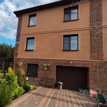 Продается Дом, 210 м²