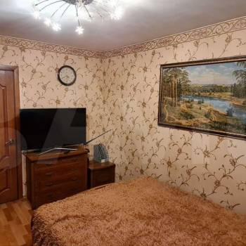 Продается Многокомнатная квартира, 64 м²