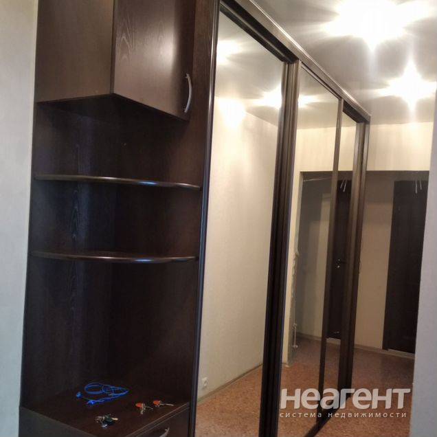 Продам 3-х комн. квартиру, Октябрьский