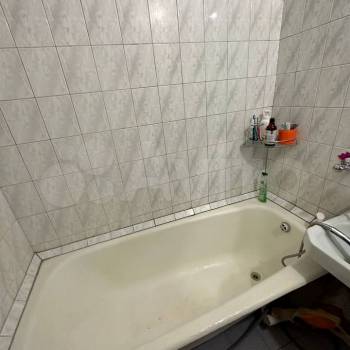 Продается Многокомнатная квартира, 100 м²