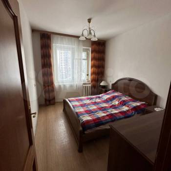 Продается Многокомнатная квартира, 100 м²