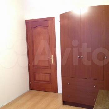 Продается Многокомнатная квартира, 100 м²