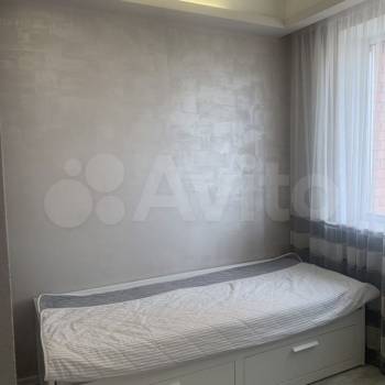 Продается 1-комнатная квартира, 38 м²