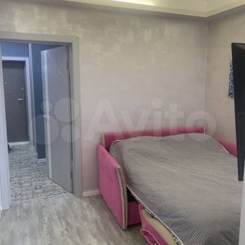 Продается 1-комнатная квартира, 38 м²