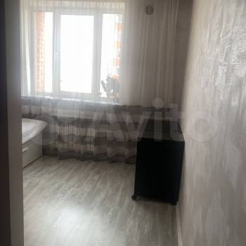 Продается 1-комнатная квартира, 38 м²