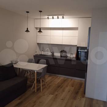 Продается 1-комнатная квартира, 53 м²