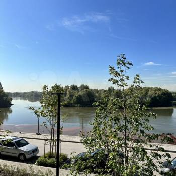 Продается Многокомнатная квартира, 85,7 м²