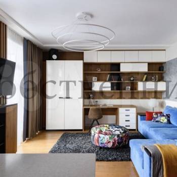 Сдается 1-комнатная квартира, 42 м²