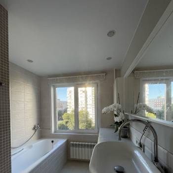 Продается Многокомнатная квартира, 104 м²